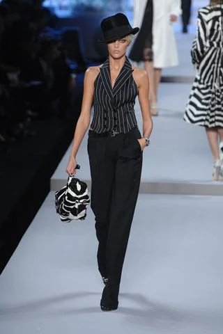 Look 3